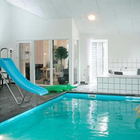 بيت للعطل Oksby Sleeps 24 Pool Wifi Blåvand
