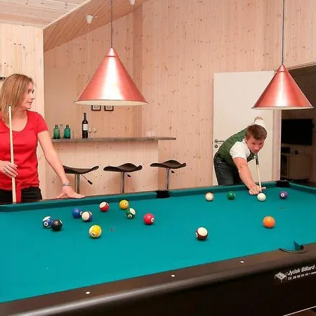بيت للعطل Oksby Sleeps 24 Pool Wifi Blåvand